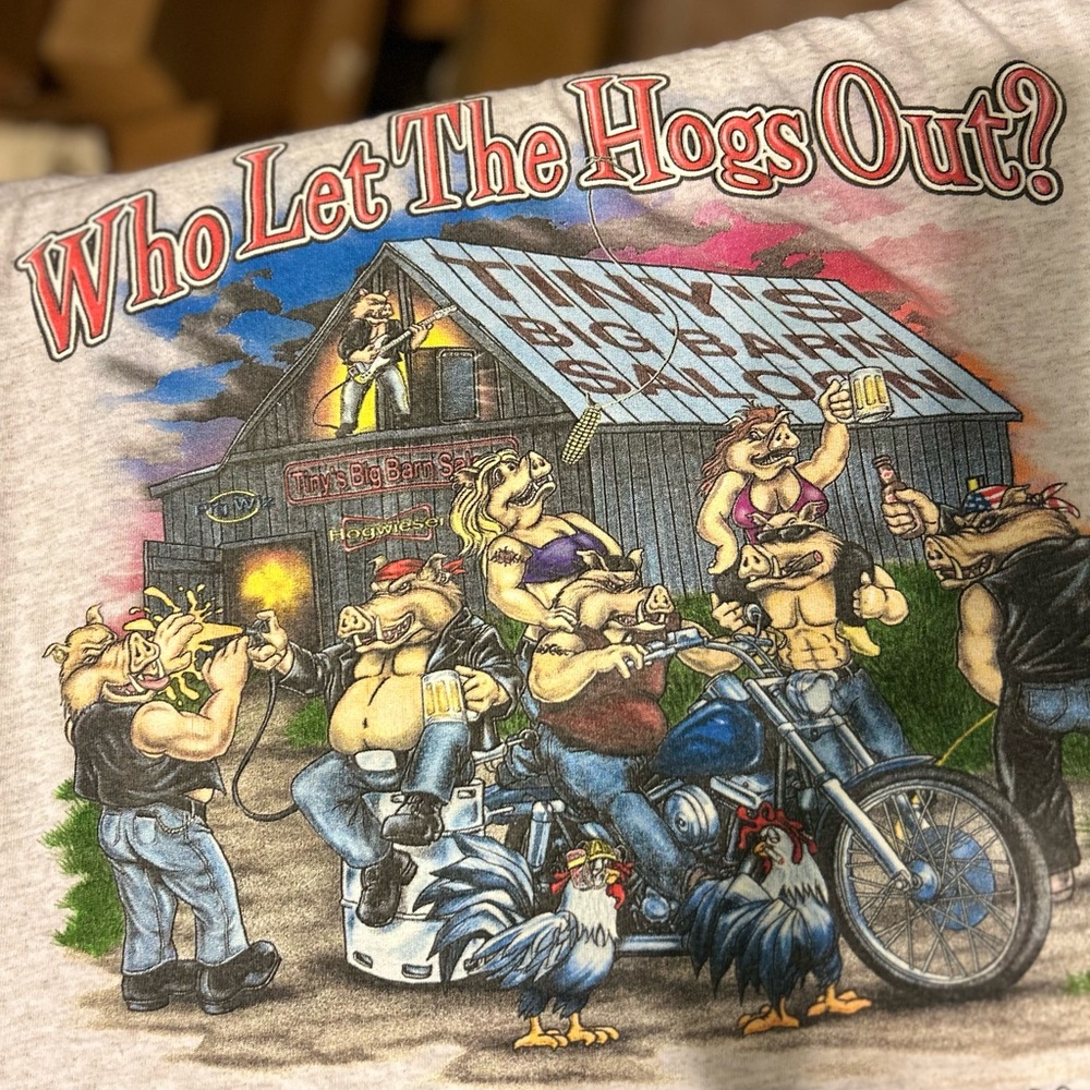 2011 Hulett Wyoming Gray Harley Davidson Graphic Tee with Hog Design